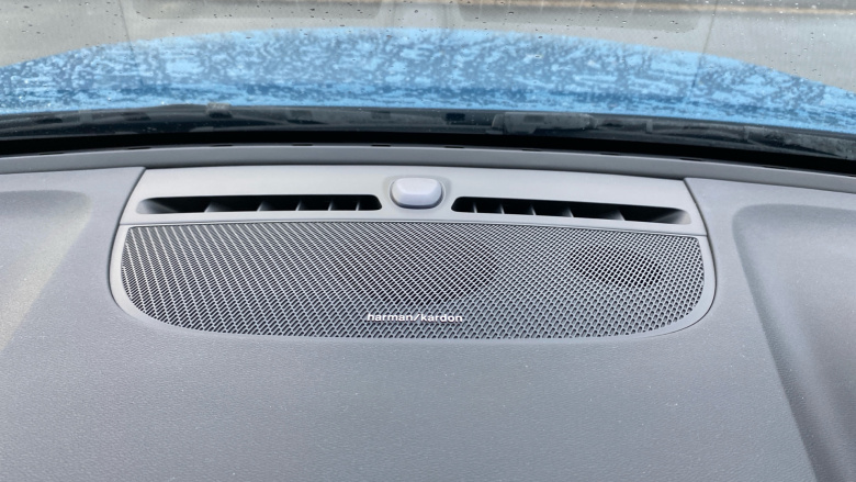 Volvo XC40 2.0 B4P Ultra Dark 5dr Auto Petrol Estate